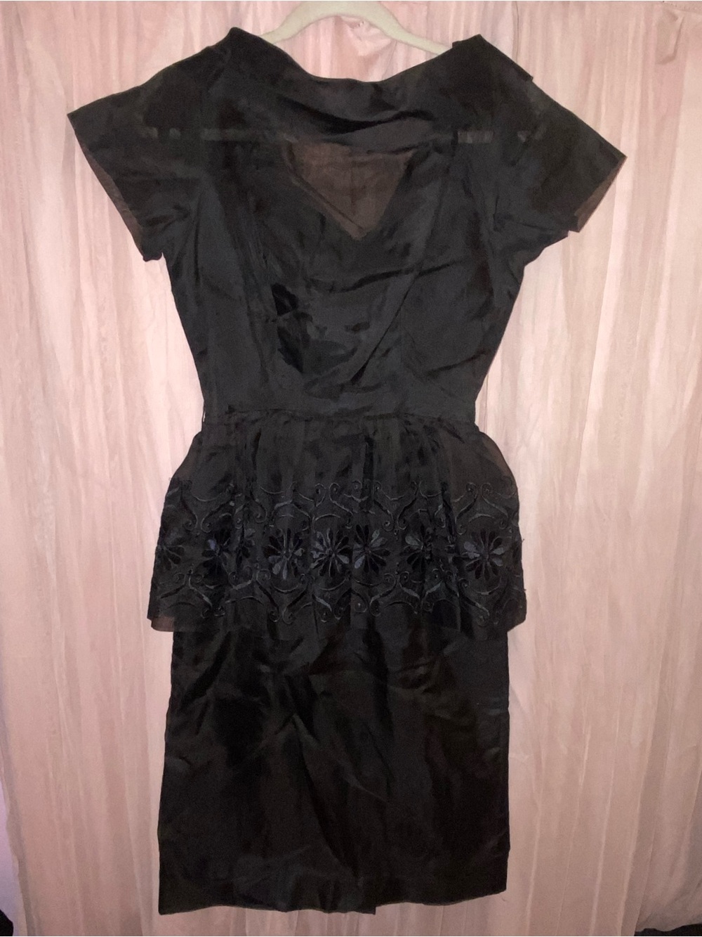 Vintage 1950’s Black Embroidered Peplum Sheath Dress - Women's small